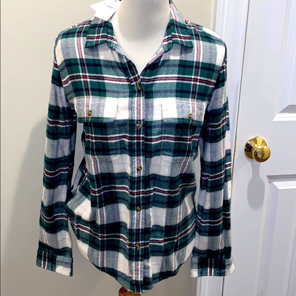 American Eagle Outfitters Green Plaid Button Down Shirt